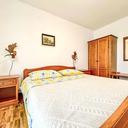 Marino-1 By Interhome Apartmán Povljana
